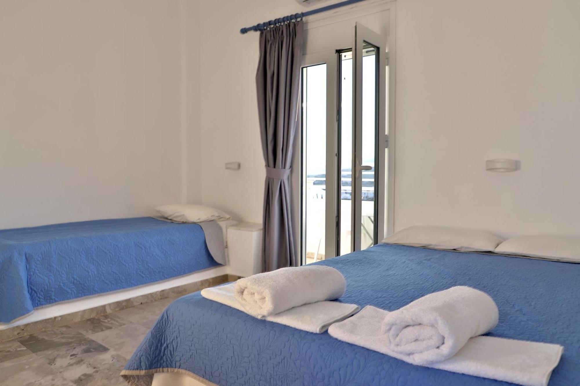 Helios Studios & Apartments Makrýgialos Eksteriør billede